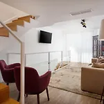 Lejlighed Stupendo-three Rooms-suite With Terrace -center -air Conditioning Lisboa