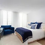 Stupendo-three Rooms-suite With Terrace -center -air Conditioning