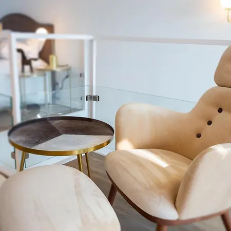 Stupendo-three Rooms-suite With Terrace -center -air Conditioning Lissabon