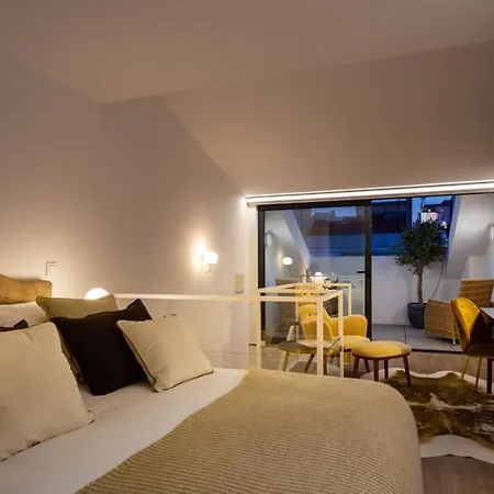 Lägenhet Stupendo-three Rooms-suite With Terrace -center -air Conditioning Lisboa